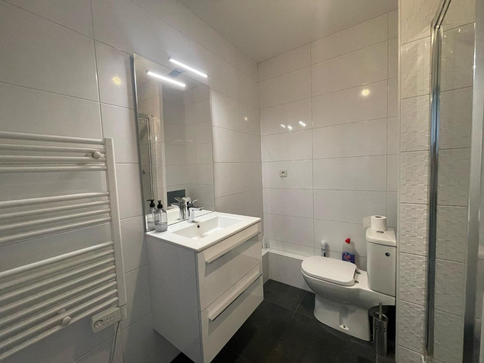 City & Cosy, Lyon Charcot- Wifi - Lave Linge - Balcon - Parking 외부 사진