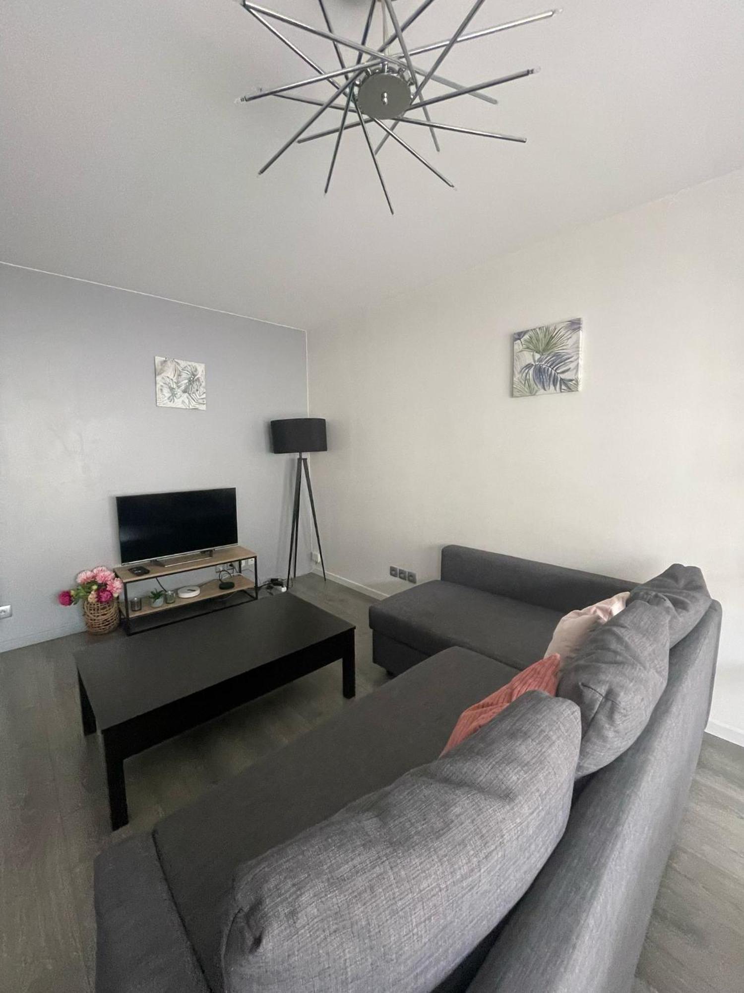 City & Cosy, Lyon Charcot- Wifi - Lave Linge - Balcon - Parking 외부 사진